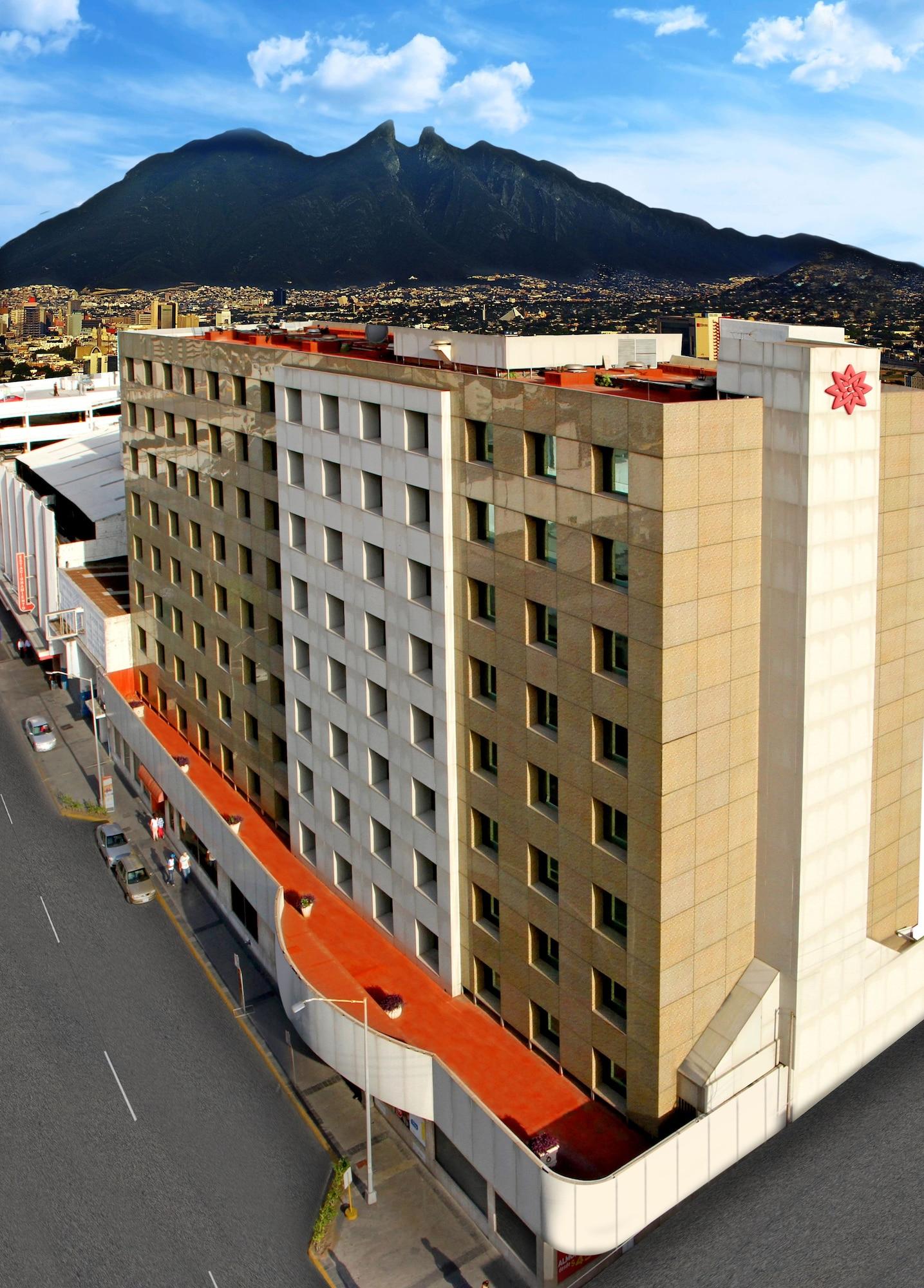 Travohotel Monterrey Historico Exterior photo